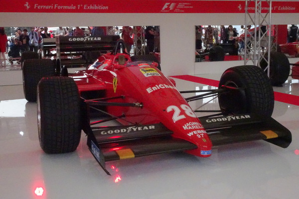 フェラーリF187