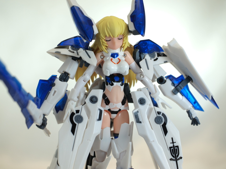 再入荷人気 武装神姫 アルトレーネ x32rq-m70277694893 お得限定品