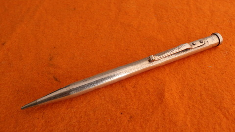 af56e1ad-s.jpg