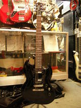 DIR EN GREY 薫モデルJapanese Zombie Heroes DIR EN GREY 薫 JAPANESE ZOMBIE HEROEZ GUITARBATTERY CHARGER