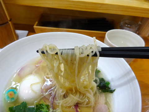 鯛塩そば縁 麺