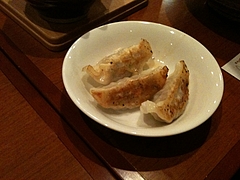 セットの餃子
