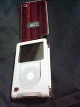 ¥¯¥ê¥Ã¥×¥±¡¼¥¹¤ËÆþ¤ì¤¿iPod