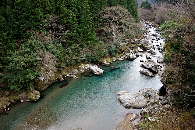 仁淀川（面河川水系）上流 黒川 : 鬼ヶ城山景
