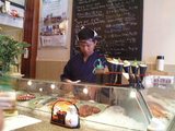 日本人に一番人気の高い寿司店「KCafe」