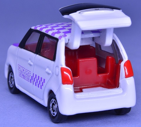 トミカ組み立て工場 ホンダN‐ONE (15)