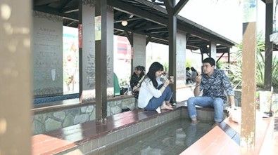 2018y07m08d_123010081