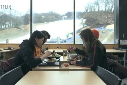 2018y02m13d_195421525