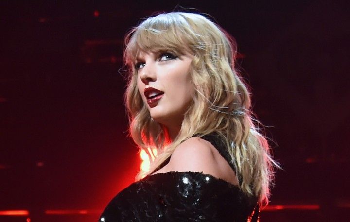 Taylor-Swift-3-720x457