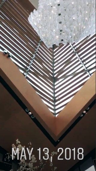2018y05m15d_200346345