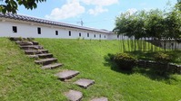 勝龍寺城東辺土塁