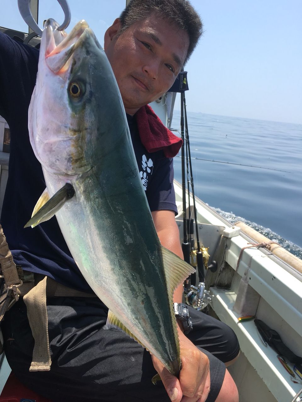 2018/08/05 淡路島 沼島釣行記「諒栄丸」 青物ジギング＆かからし釣り。トツカアジ大漁にメジロも出ました！！（長編＆動画＆魚料理も） :  へーちゃんBlog