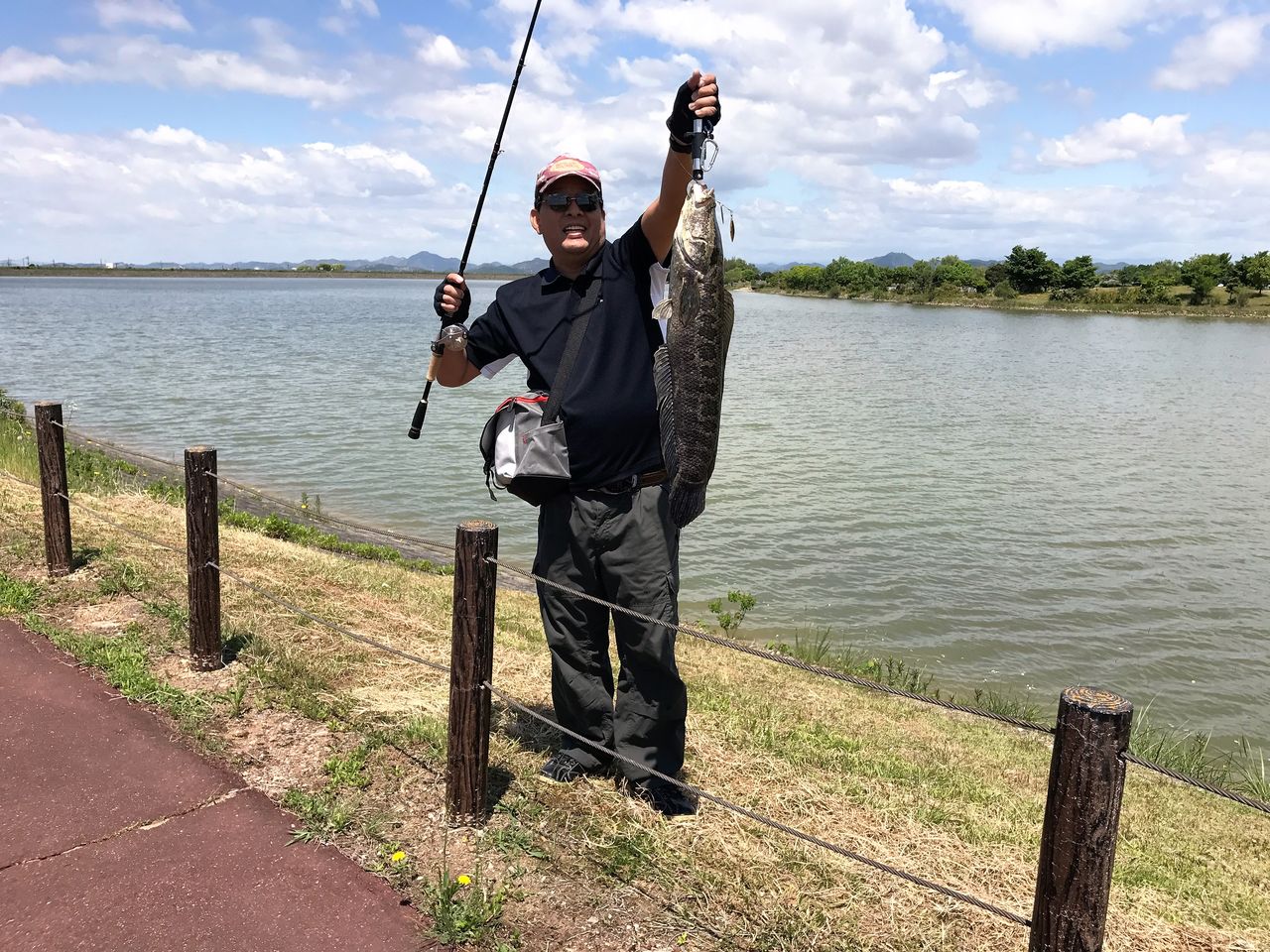 17 05 27 メーター級の怪魚 海外じゃなく近所で釣れましたヨ 狙って獲りました へーちゃんblog