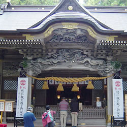 宝登山神社