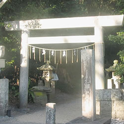 花窟神社