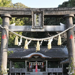 鳴無神社