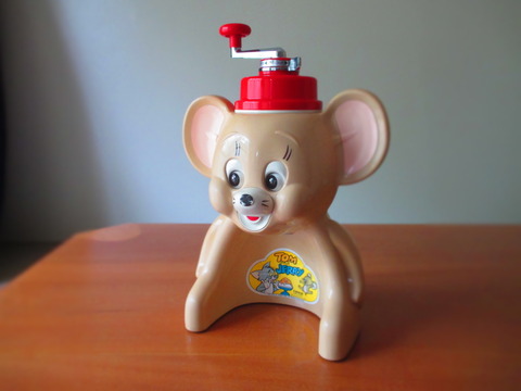 トムとジェリー　ジェリーのかき氷機　タイガー魔法瓶製 タイガー魔法瓶 トムとジェリー かき氷機ABL-1000 きょろちゃん