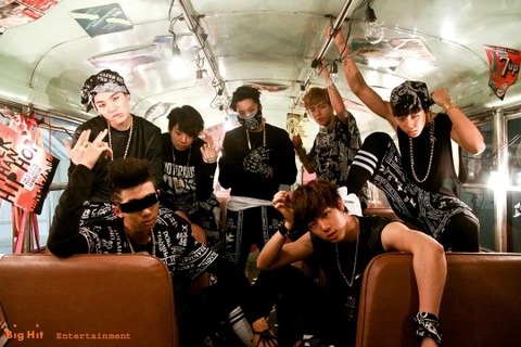 BTS防弾少年団 AJ x THE STAR Vol. 1 全員直筆サイン入り AJ×THE STAR Vol.01 (ぴあMOOK) |本 | 通販 | Amazon