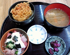 ととやガキ大将@清水魚市場河岸の市 Aランチ(800円)
