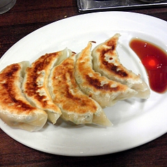龍味@横浜ダイヤモンド地下街 餃子(270円)