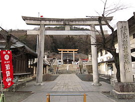 270px-Fukushimaken_Gokoku_shrine1