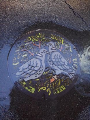 越谷市のマンホール(縮小)