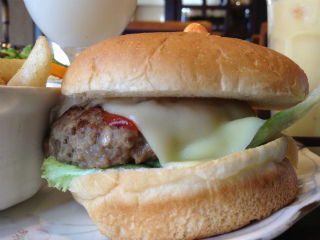 アルハンブラチーズバーガー.jpg