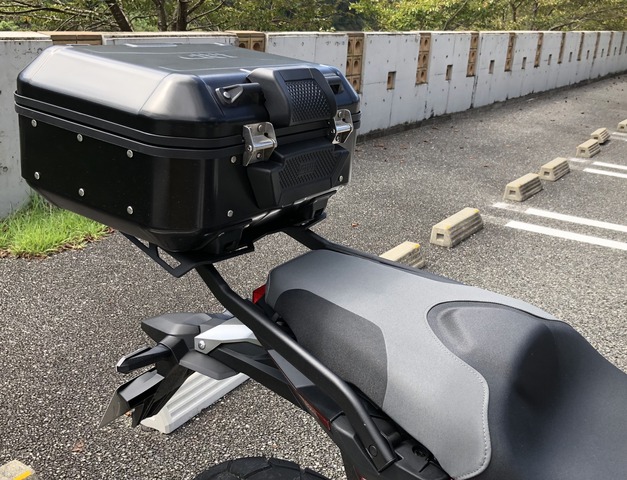 X-ADV リアキャリアステーとプレートの取付 : 人生の扉を開いて