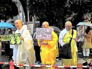 俗欲まみれ坊主 (1)