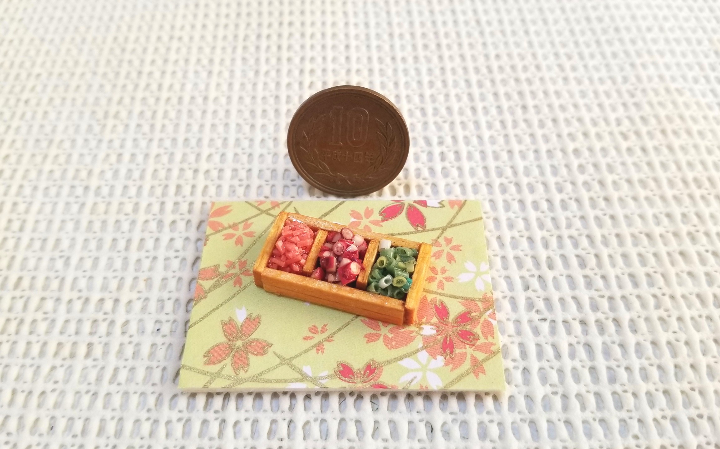 ミニチュアフード,たこ焼き,薬味,ねぎ,タコ,樹脂粘土,木箱,オビツ11