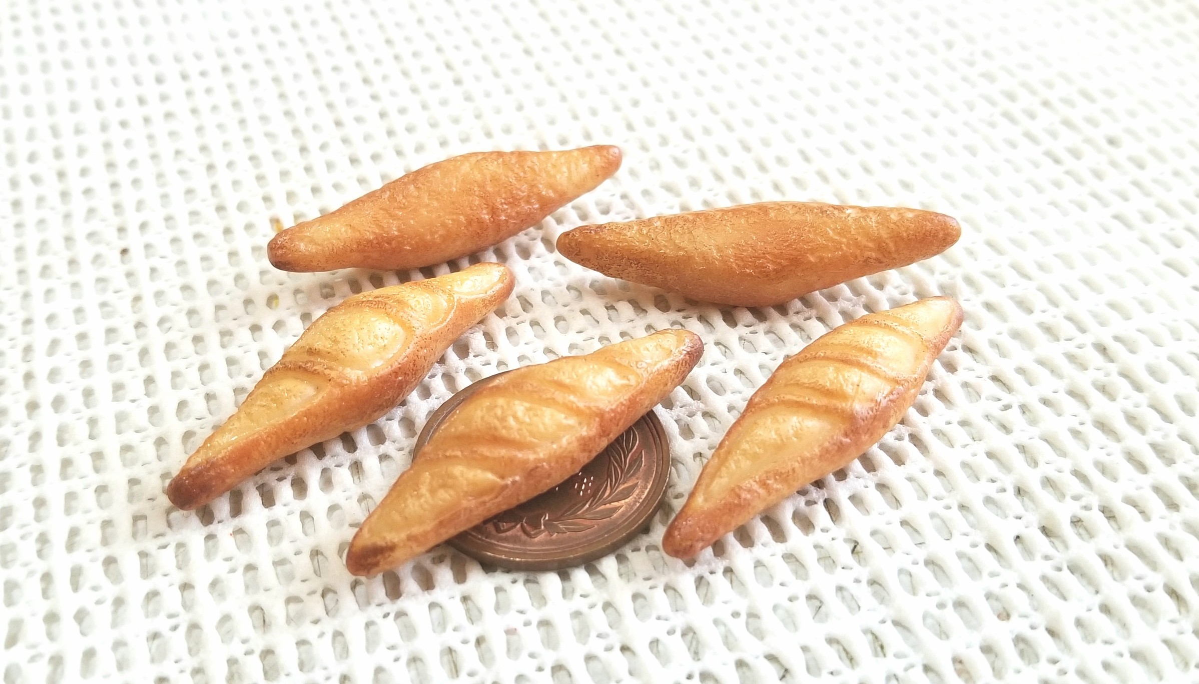 ミニチュアフランスパン,バケット,樹脂粘土,ドール用品小物,美味