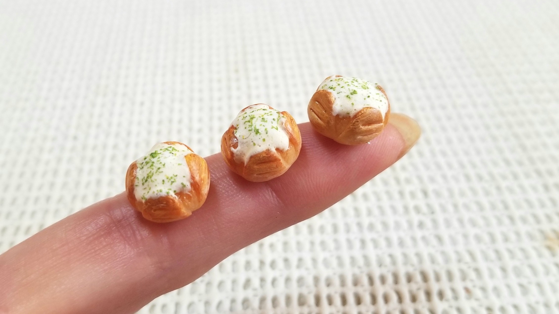ミニチュアフード,カマンベールチーズパン,樹脂粘土,ドールハウス