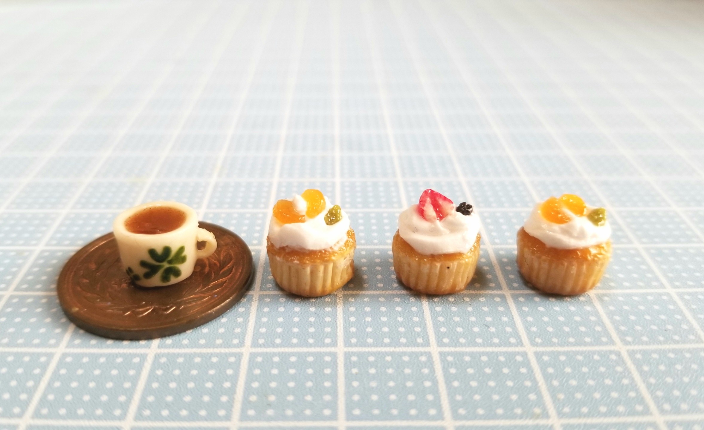 ミニチュアフード,カップケーキ,,樹脂粘土,ブライス,シルバニア
