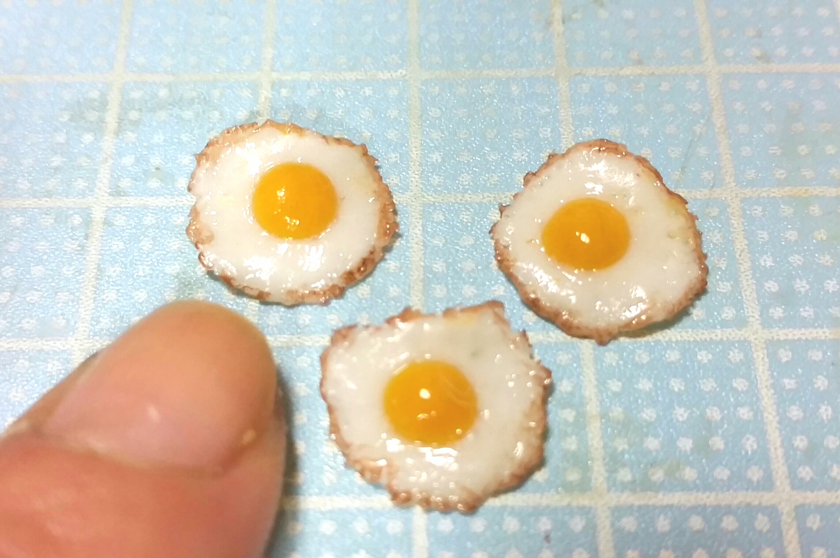 リアルな目玉焼き,たまご,卵,モーニング,朝食,毎朝美味しい,驚きの