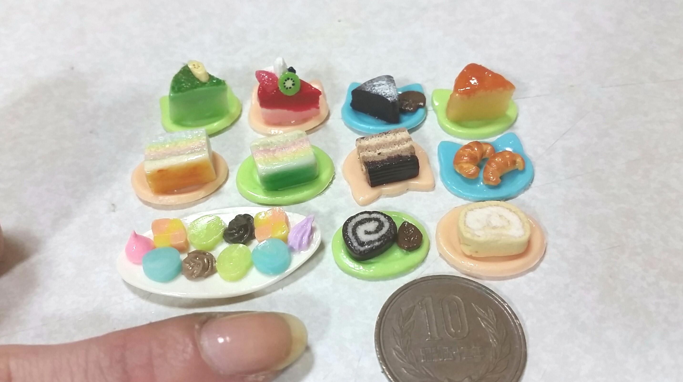 ロールケーキ,クッキー,ミニチュアフード,樹脂粘土,初心者用ブログ