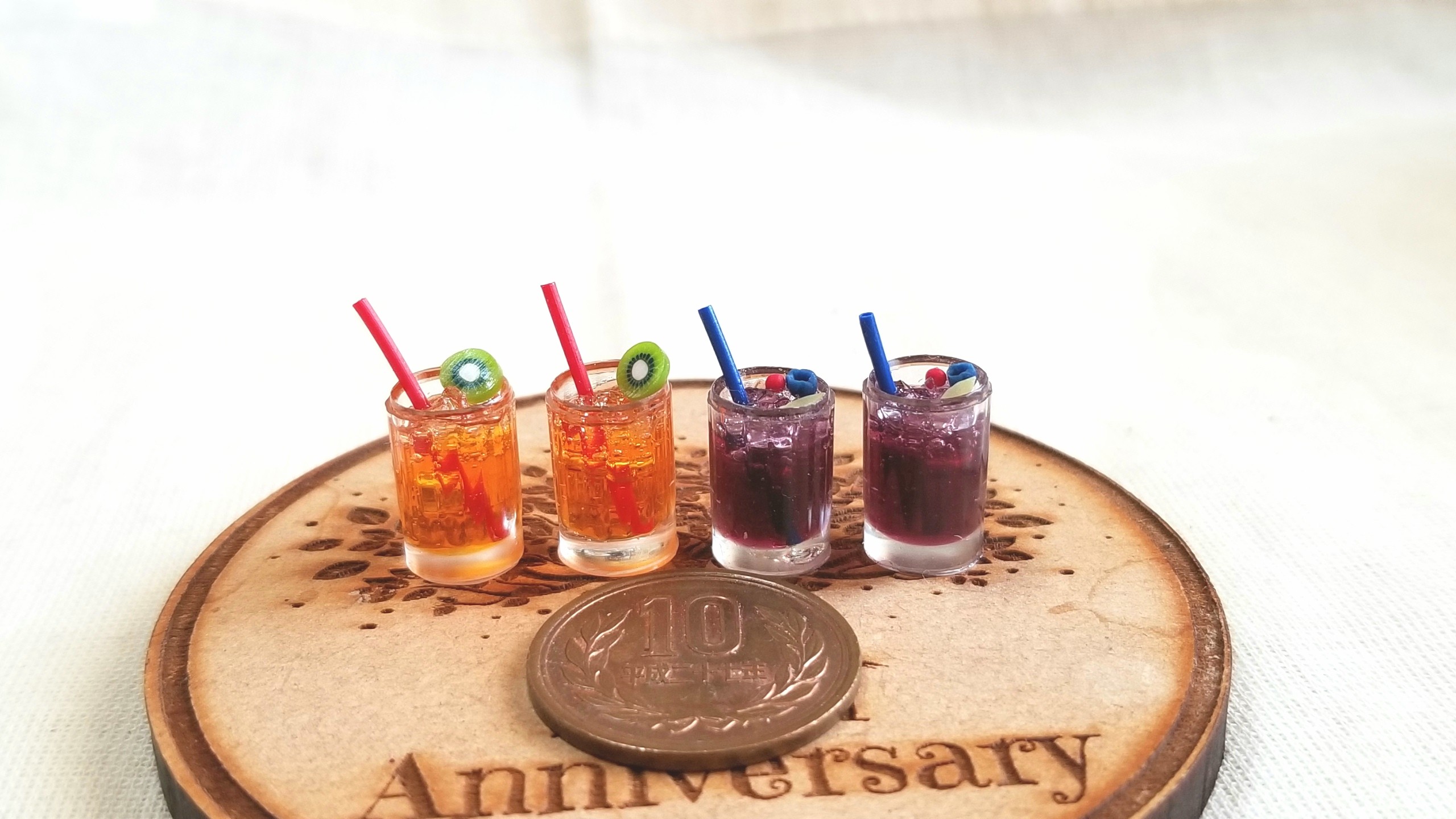 ミニチュアフード,レジン,ジュース,ドリンク,ミンネで販売中,ドール