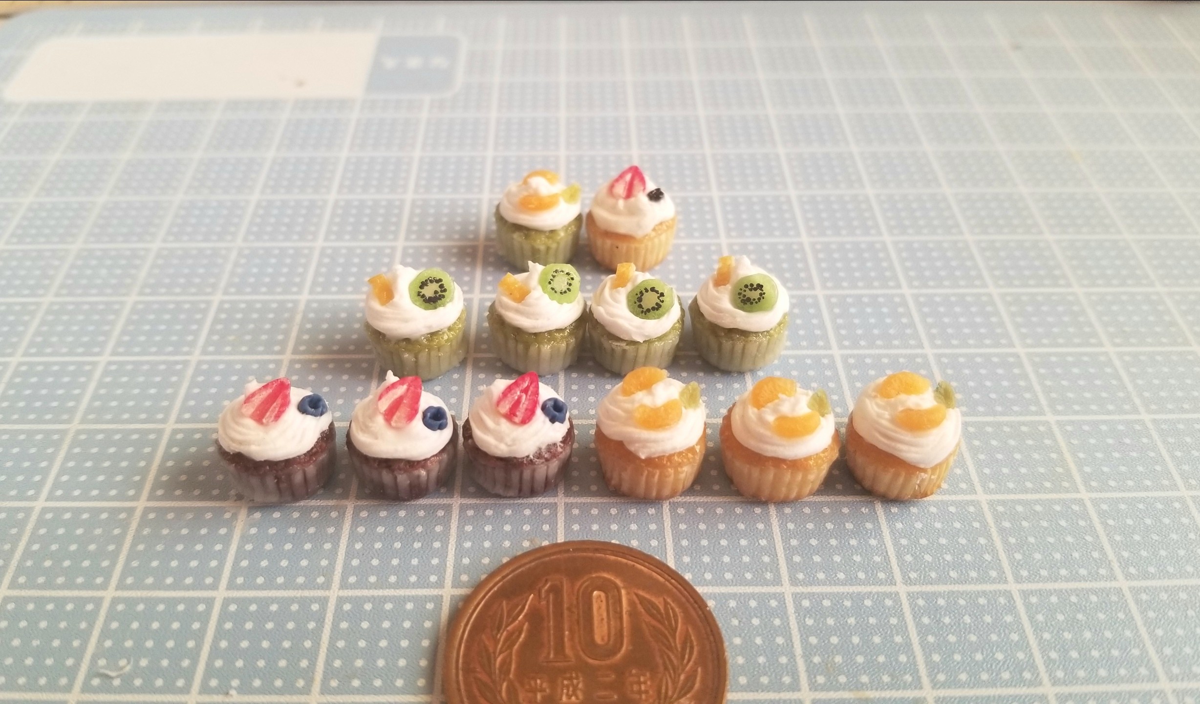 カップケーキ,フルーツ,樹脂粘土,ミニチュア,オビツろいど,ドール