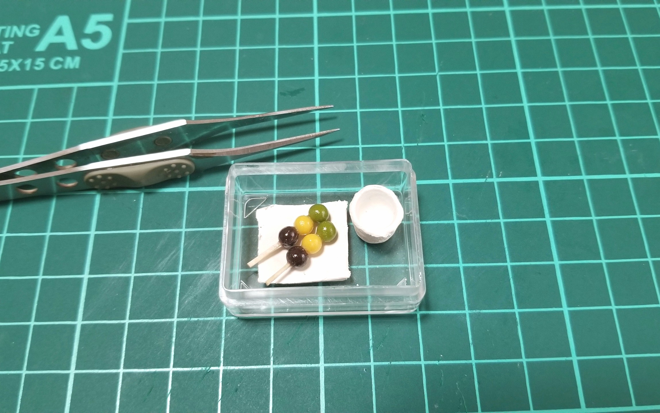 ミニチュアフード,ミニ食器セット,作り方,お皿,石粉粘土,ファンド