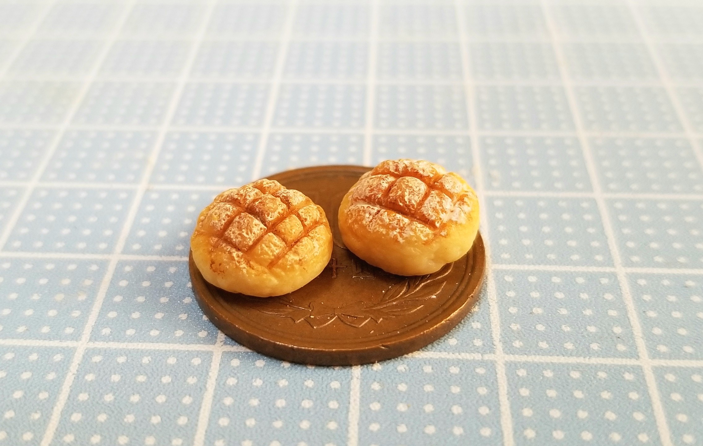 ミニチュアフード,メロンパン,樹脂粘土,ドールハウス,ハンドメイド