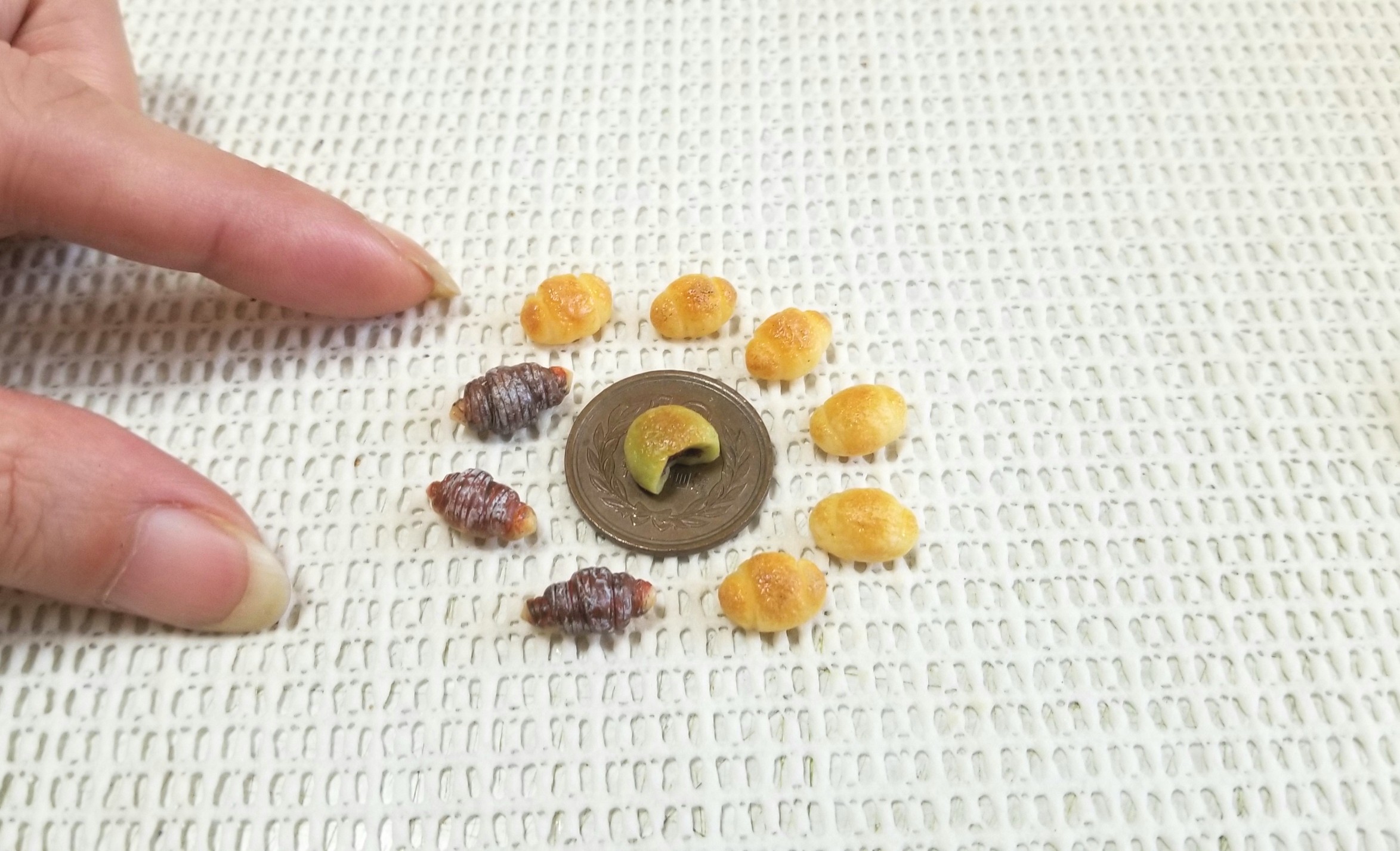 ミニチュアフード,ミンネ,オーダー品,樹脂粘土,パン,バターロール
