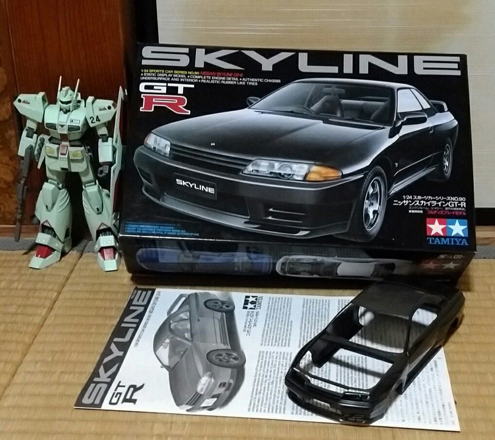 趣味ガンダムプラモデル,ヘビーガン,スポーツカー,車,ツイッター