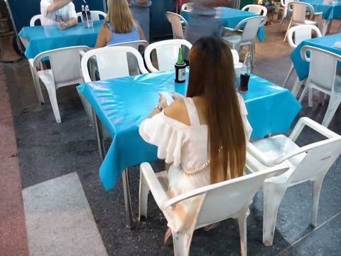 アイアンクラブの嬢