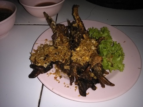 アヒルの足の唐揚げ