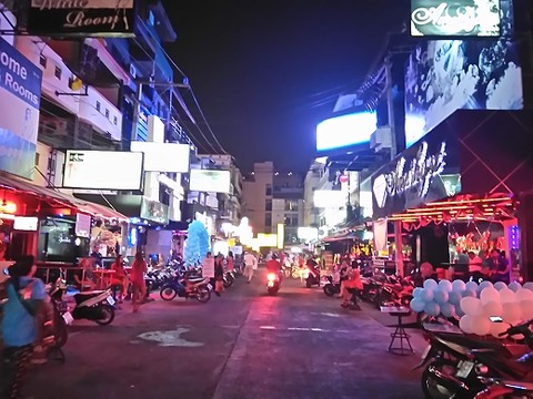 ソイLKメトロ（ソイダイアナイン側）