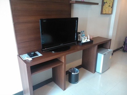 液晶テレビと冷蔵庫