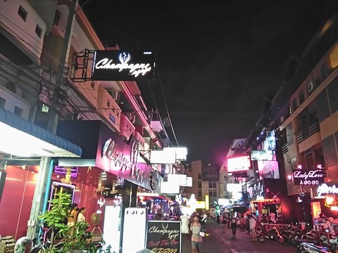 シャンペーン付近