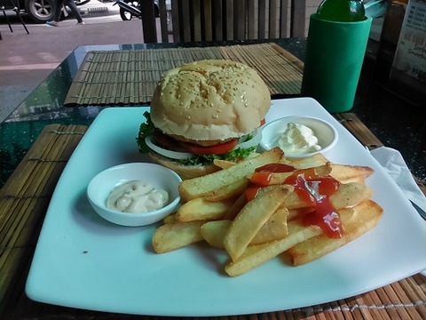 チキンバーガー