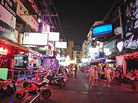 ソイLKメトロ（ソイダイアナイン側）