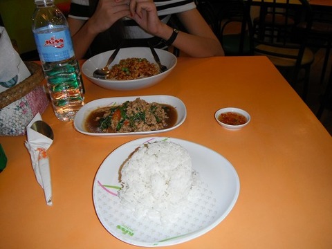 チキンのガパオ