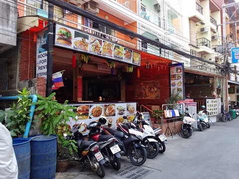 レストラン「Malee」